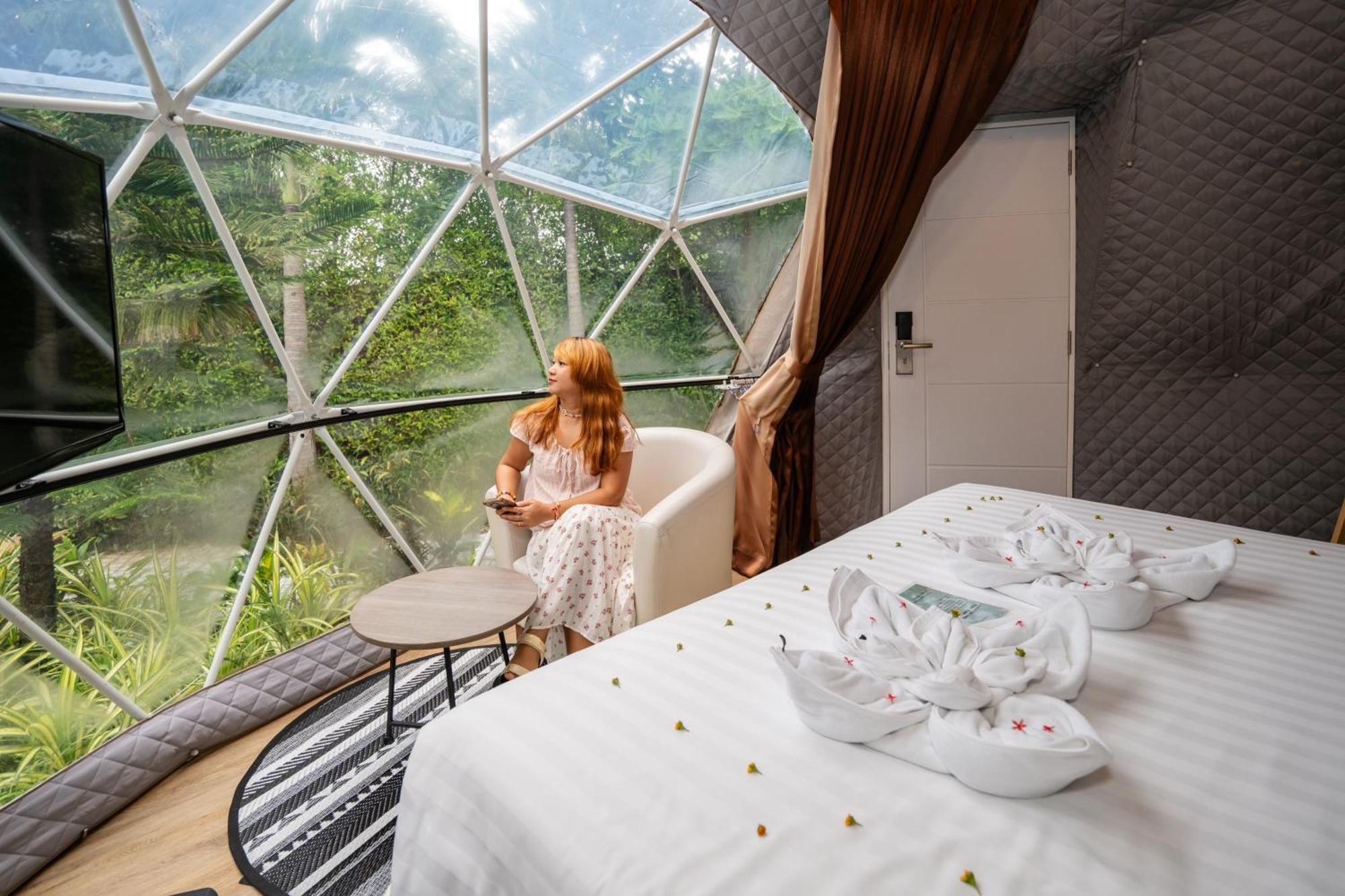 Le Resort&Villas - SHA Extra Plus Rawai Exterior foto The interior of a glass dome